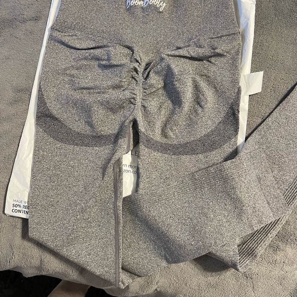 Boom Booty leggings with tags